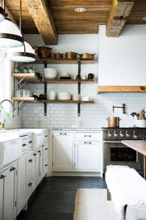 bistro-chandy-kitchen-2-mountain-decor-covet-living